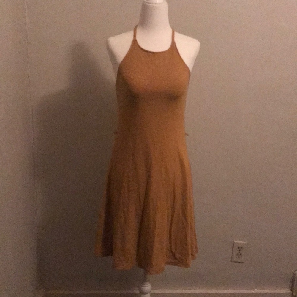 Beautiful yellow summer dress!